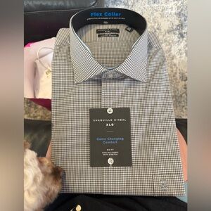 Men’s Shaquille O’Neal XLG Flex Collar dress shirt